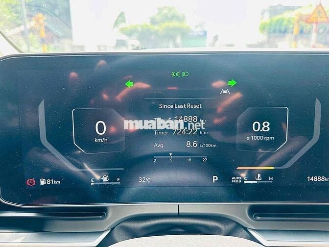 Kia Carnival 2022 Signature 2.2D - 14000 km