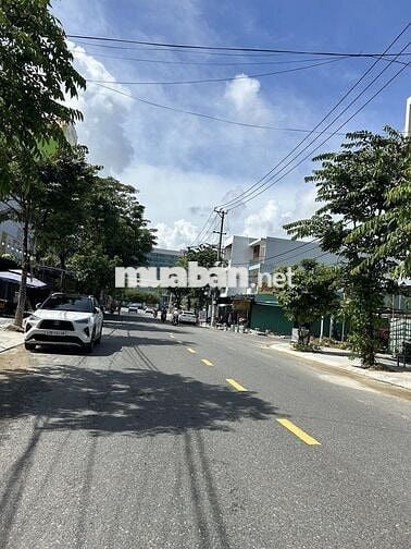 🏩 Bán gấp đất mt đường 10m5 Phùng Hưng, 100m2, 8.25 tỷ tl