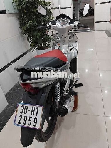 Xe honda đời mới có Fi,còn mới toanh như xe mới