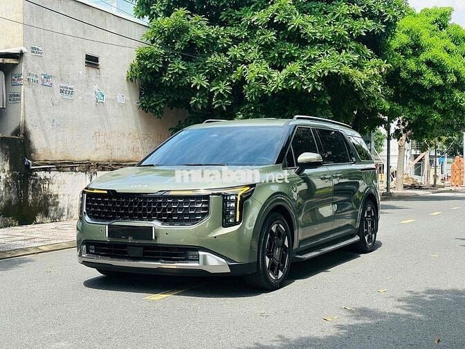 Kia Carnival 2022 Signature 2.2D - 14000 km