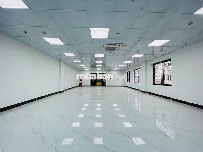 Cần cho thuê gấp sàn văn phòng 80m2 tại Trần Duy Hưng giá chỉ 16tr/th.