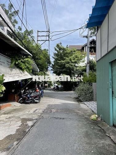 Nhà hẻm 6 m thông, 60 m2 Tây Thạnh, Tân Phú giáp Tân Bình.