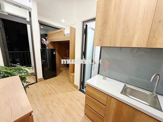CHO THUÊ CHDV CAO CẤP BALCONY SIÊU THOÁNG NGAY CÔNG VIÊN LÊ THỊ RIÊNG