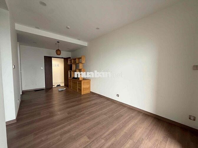 CHO THUÊ CĂN HỘ 2PN2WC Ở KHU CĂN HỘ CAO CẤP, CÁCH Q.1 CHỈ 5' ĐI XE