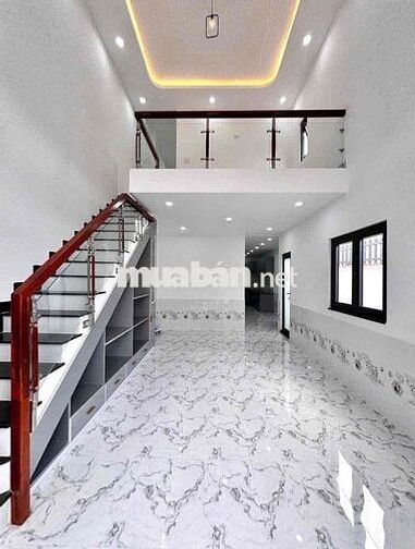 nhà gác lửng mới hoàn thiện, chỉ cần 600tr là nhận nhà