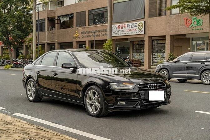Bán lại siêu phẩm Sedan Audi A4 FL model 2015