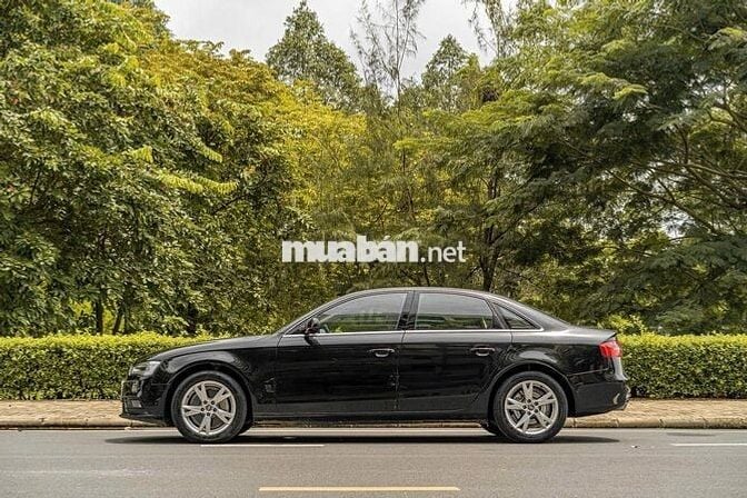 Bán lại siêu phẩm Sedan Audi A4 FL model 2015