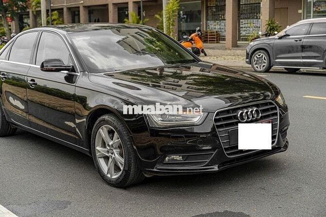 Bán lại siêu phẩm Sedan Audi A4 FL model 2015