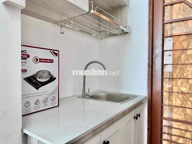 Cho Thuê Studio Full Nội Thất Quận 10 View Cửa Sổ Kính Sáng