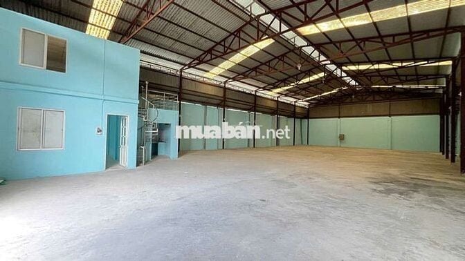 CHO THUÊ XƯỞNG GẦN NGÃ TƯ BÌNH PHƯỚC DIỆN TÍCH  560m2 giá thuê 33tr