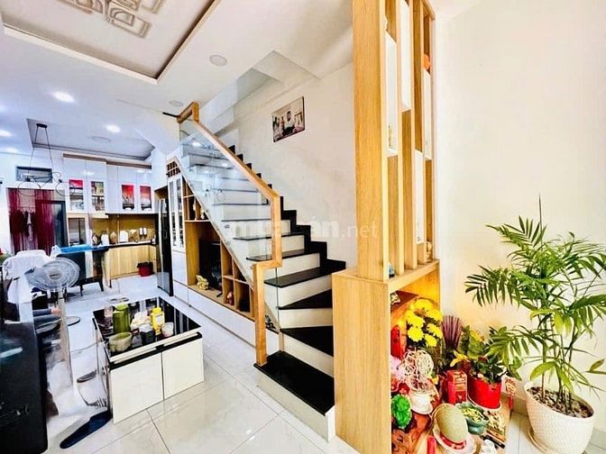Bán Nhà đẹp Hẻm xe hơi Nguyễn Văn Quỳ, Phường Phú Thuận, Quận 7