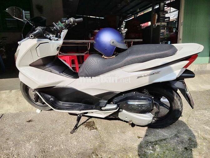 Pcx125 dàn ngoài rất đẹp , máy êm mạnh bán lên đời