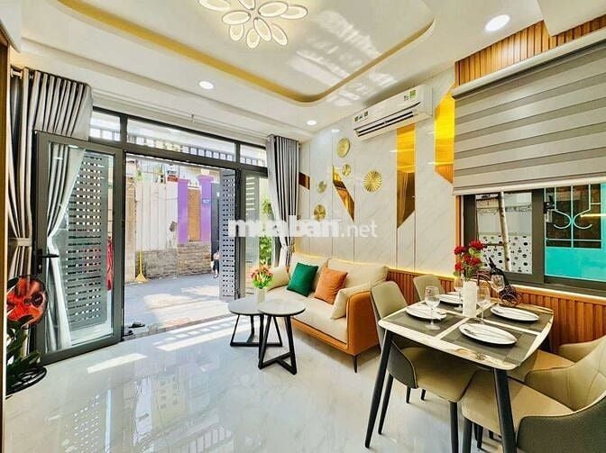 Nhà Mới, Hẻm Xe Hơi, 2 Lầu, 3PN, Đường Nguyên Hồng, Q. Gò Vấp