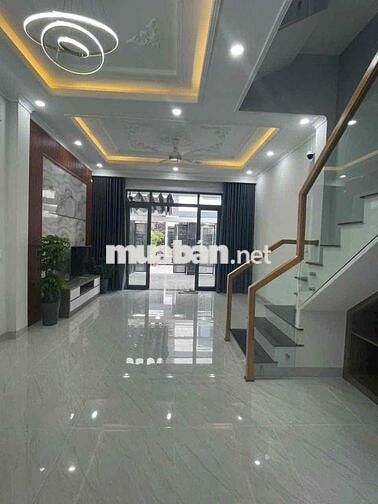 nhà 2lầu 1trệt sổ riêng hoàn công giá rẻ phường hoá an