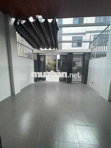 nhà 2lầu 1trệt sổ riêng hoàn công giá rẻ phường hoá an