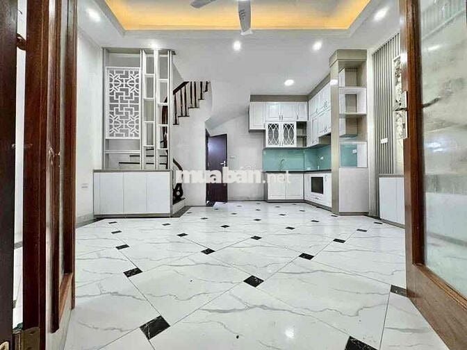 Nhà mới Thuỵ Phương - 30m2 - 5 tầng - gần ô tô - vị trí đẹp