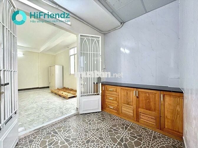 NGAY CẦU CHỮ Y-NHÀ 5 TẦNG-74M2-9PN-XE HƠI VÀOTRONG NHÀ-SHR HOÀN CÔNG