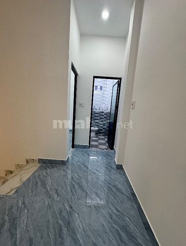 nhà bán căn nhà 4,7x14 gồm 1 trệt 2 lầu 4 phòng thị trấn cần giuộc