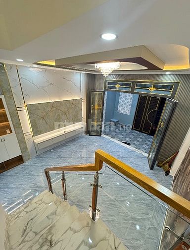 nhà bán căn nhà 4,7x14 gồm 1 trệt 2 lầu 4 phòng thị trấn cần giuộc