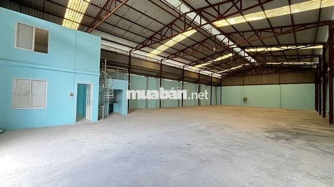 CHO THUÊ XƯỞNG GẦN NGÃ TƯ BÌNH PHƯỚC DIỆN TÍCH  560m2 giá thuê 33tr
