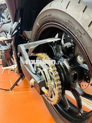 Pass R3 còn mới kenggg zin tất cả từ con ốc