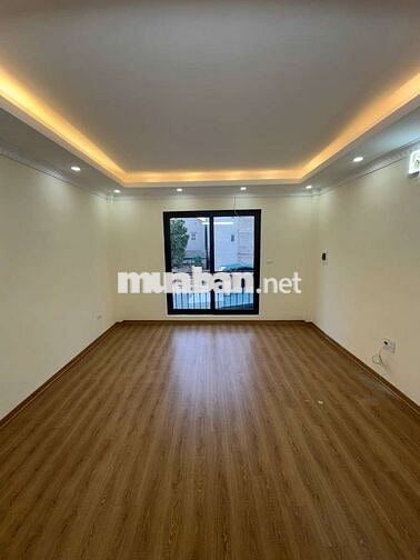 Bán nhà Dàm Quang Trung 30m2 x 5 tầng , vài bước ra cầu vĩnh tuy  Aeon