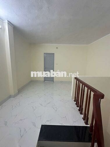 Bán nhà Dàm Quang Trung 30m2 x 5 tầng , vài bước ra cầu vĩnh tuy  Aeon