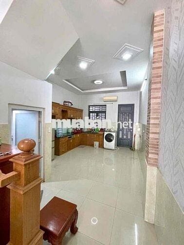 nhà 4p ngủ đầy đủ nội thất,cách ngã 6 An Phú 1,5km đường 12m đậu ô tô