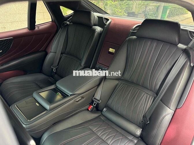 Cần Bán chiếc Lexus LS500 sx2023 like new