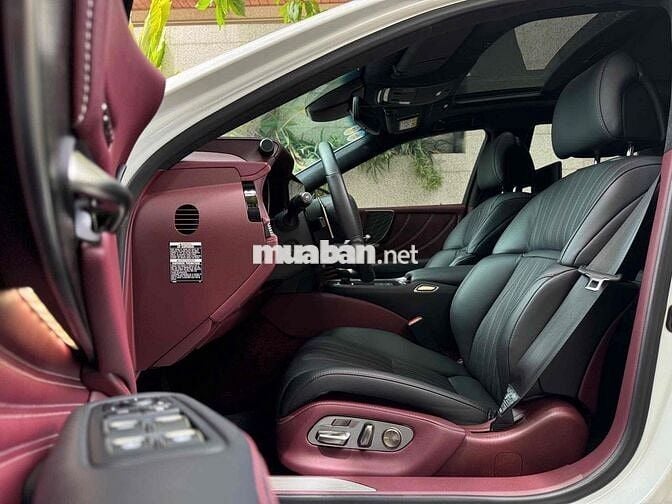 Cần Bán chiếc Lexus LS500 sx2023 like new