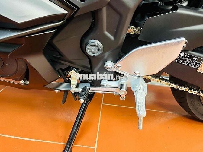 Pass R3 còn mới kenggg zin tất cả từ con ốc