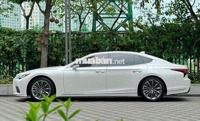 Cần Bán chiếc Lexus LS500 sx2023 like new