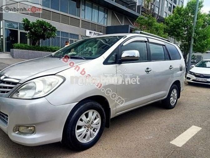 Toyota Innova G 2010