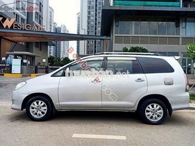 Toyota Innova G 2010