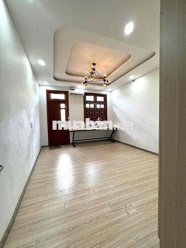Nhà Đẹp 4x16m Lửng + 2Lầu ST (4PN 3WC) Hẻm 5m Thông. Gần Chợ Bình Long