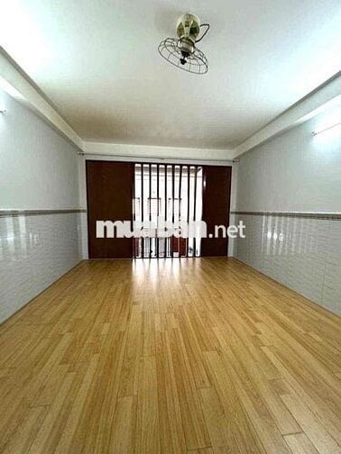 Nhà Đẹp 4x16m Lửng + 2Lầu ST (4PN 3WC) Hẻm 5m Thông. Gần Chợ Bình Long