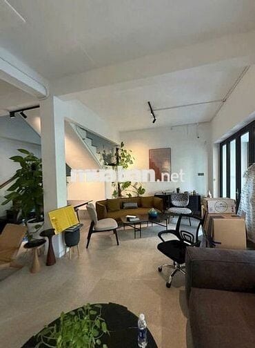 NHÀ KHU K300 DIỆN TÍCH: 8X20M HẦM TRỆT 3 LẦU CHO THUÊ