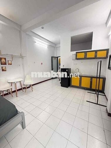 Căn hộ dịch vụ 80m2, 13PN, 12WC Mặt tiền xe hơi hẻm Nguyễn Gia Trí