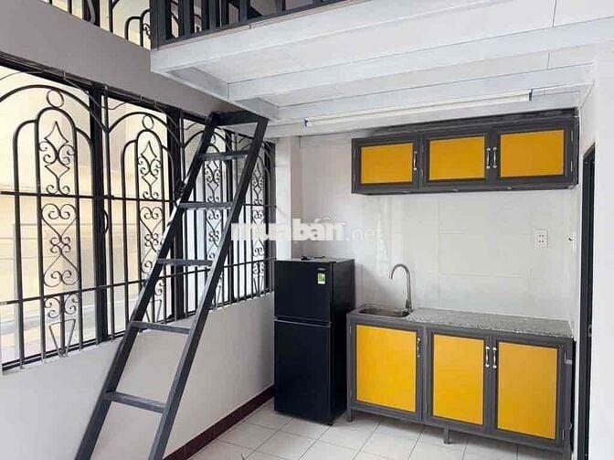 Căn hộ dịch vụ 80m2, 13PN, 12WC Mặt tiền xe hơi hẻm Nguyễn Gia Trí
