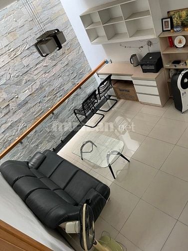 Bán nhà sổ hồng 7,5x20  Him Lam Kênh Tẻ giá 39 tỷ 