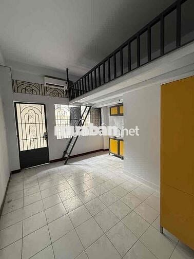 Căn hộ dịch vụ 80m2, 13PN, 12WC Mặt tiền xe hơi hẻm Nguyễn Gia Trí