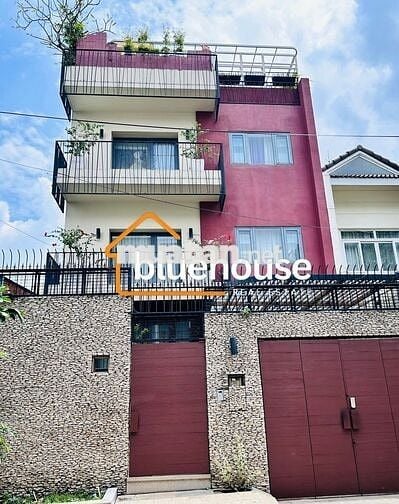 NHÀ ĐƯỜNG HOÀNG HOA THÁM DIỆN TÍCH: 8X25M TRỆT 3 LẦU CHO THUÊ