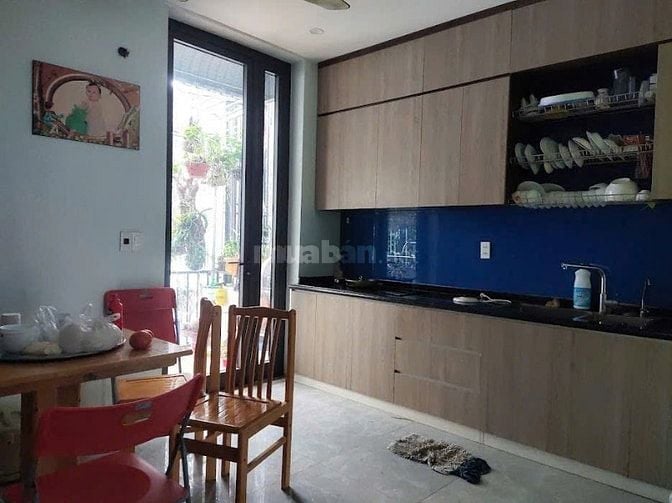 TÔI CC BÁN NHÀ PHÂN LÔ, KINHDOANH ĐỈNH NGAY GẦN METTRO HÀ ĐÔNG