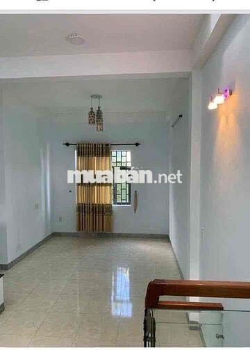 bán nhà 3 tầng MT Hoàng thị loan đoạn sầm uất chỉ 10ty5