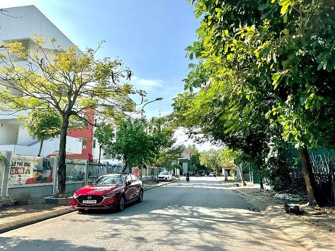 Đất Tái định cư 7.2ha Trâu quỳ, Vỉa hè oto tránh dt 80m2 mt 5.3m