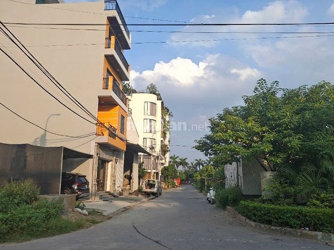 tôi cần bán lô đất đấu giá 77,5m2 tại kim chung hoài đức gần đường 24m