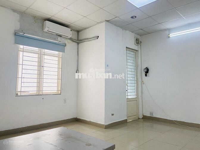 Cần cho thuê tòa nhà văn phòng tại Quận 1
