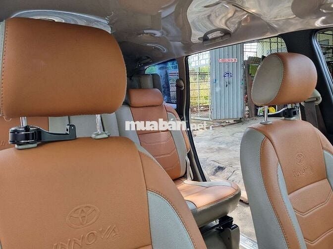 Toyota innova 2016 2.0V - 100000 km