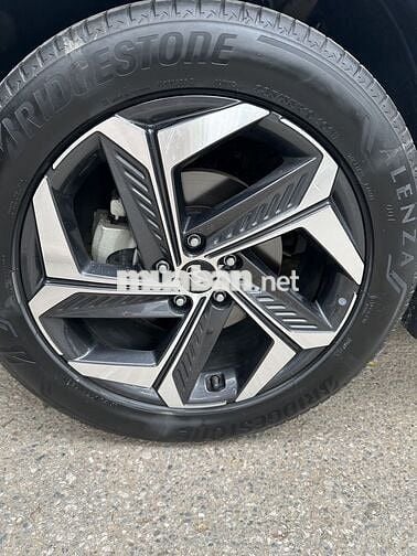 Hyundai Tucson 2023 1.6 AT Turbo - 18000 km