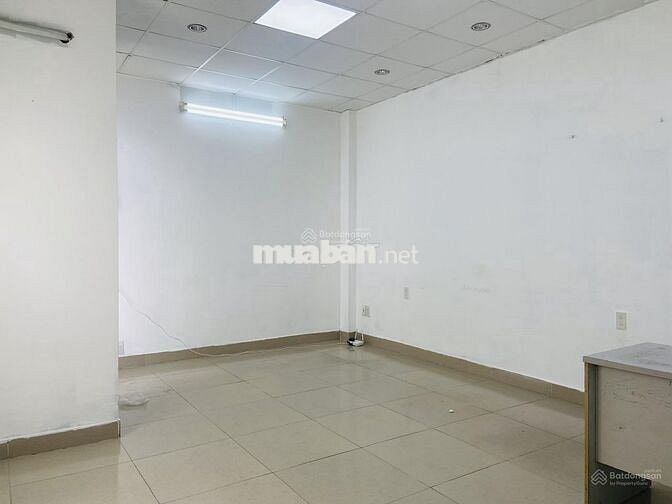 Cần cho thuê tòa nhà văn phòng tại Quận 1